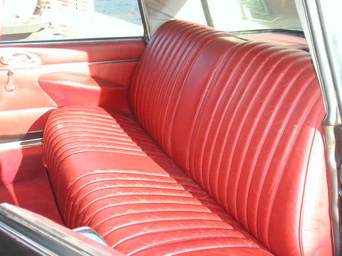 cuir rouge.jpg