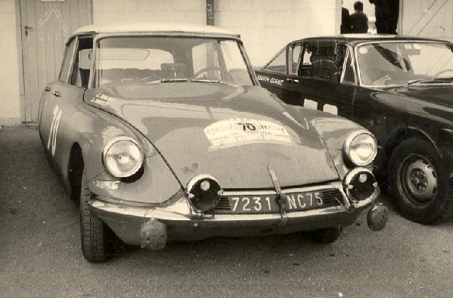 Tour Auto 1963  ds usine C. Bouchet  L. Pointet.jpg