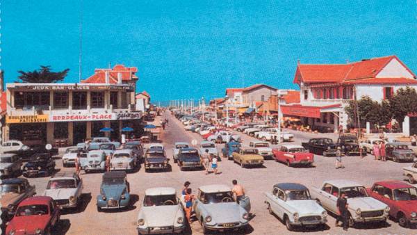 place de lacanau.jpg