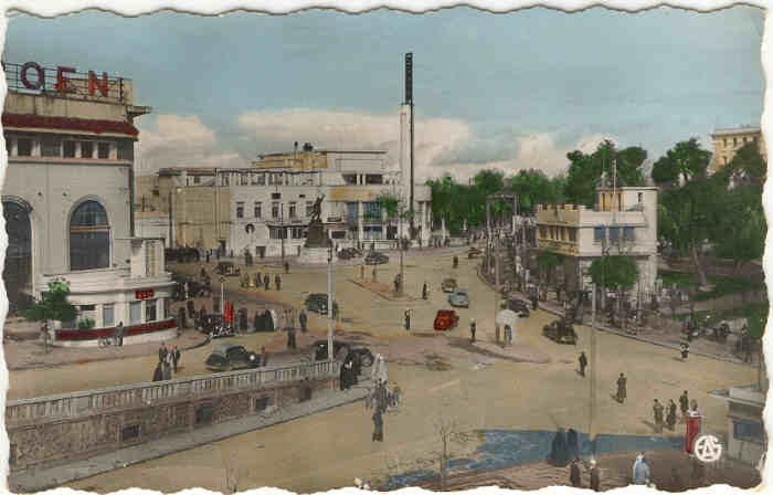 Place Lamoricière et le casino.jpg