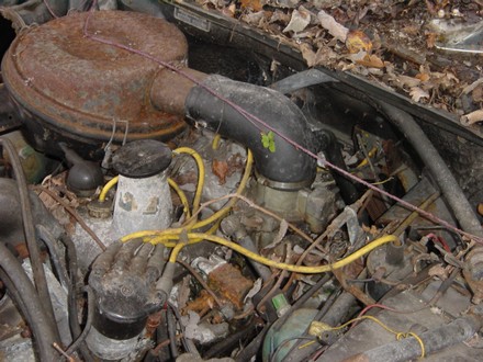 DS 20 et Tatra 009.jpg