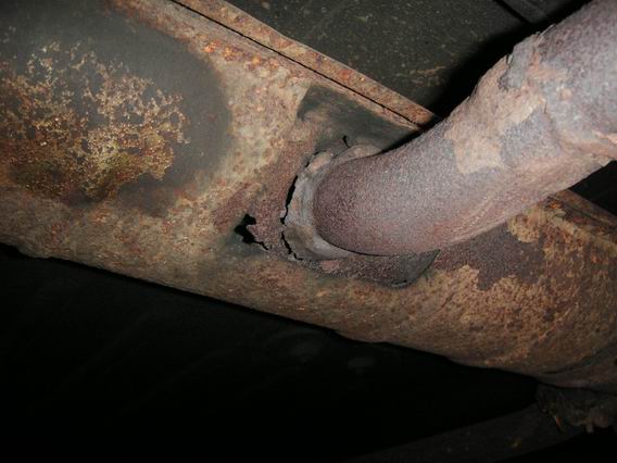 2007-04 New Muffler for DS 15.JPG