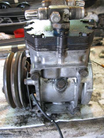 Compresseur de clim (4) (Small).jpg