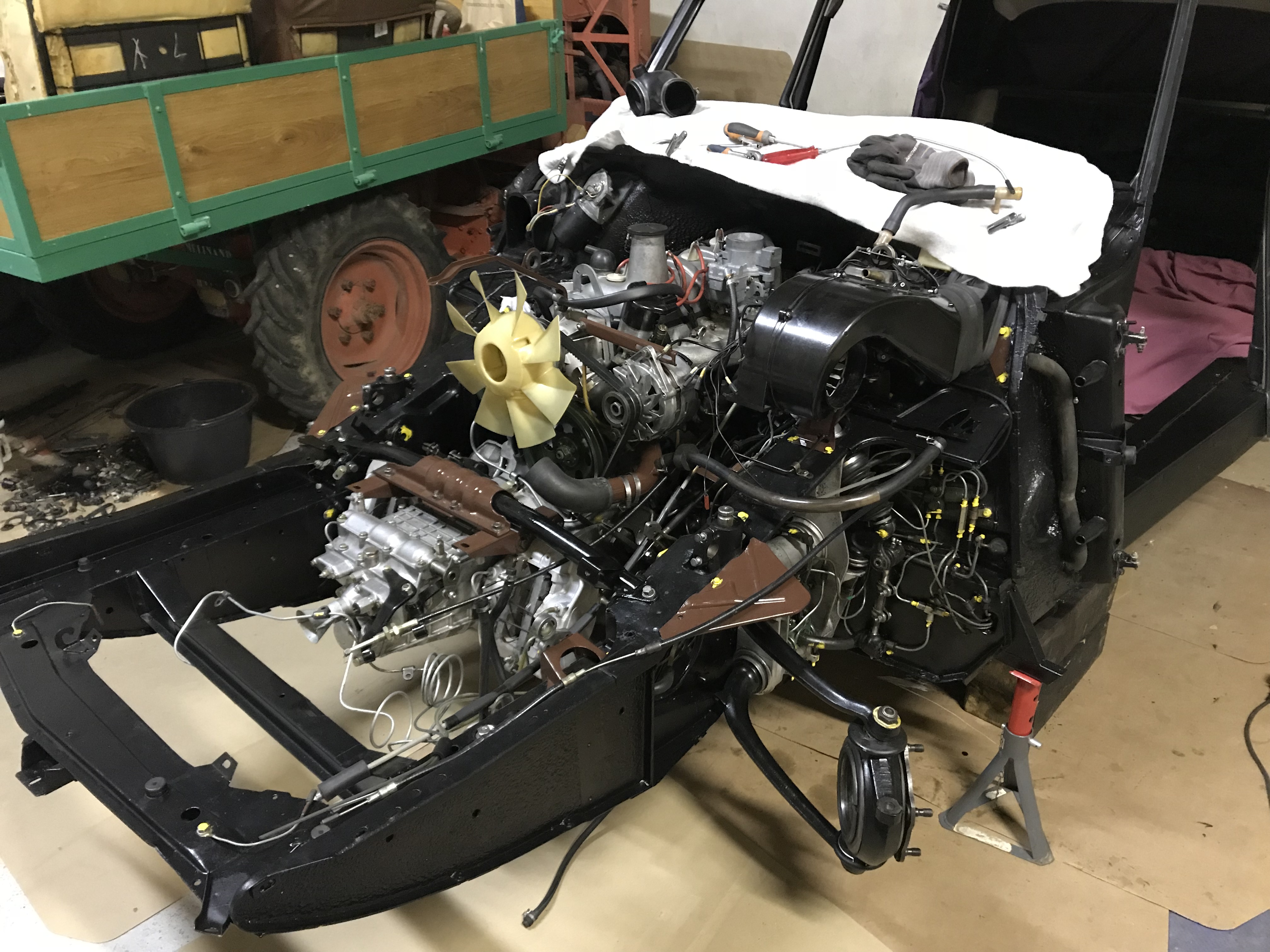 MOTEUR REPOSE DANS LE CHASSIS